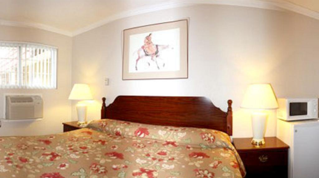 Sunset Inn And Suites West Sacramento Phòng bức ảnh