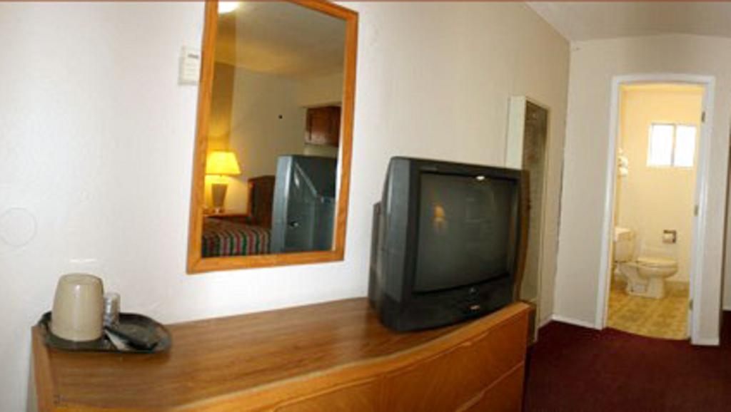 Sunset Inn And Suites West Sacramento Ngoại thất bức ảnh
