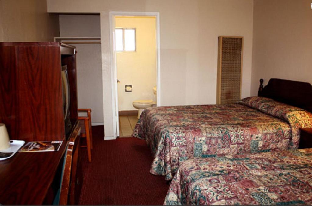 Sunset Inn And Suites West Sacramento Phòng bức ảnh